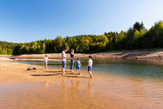 Cet été, pêchez en famille !